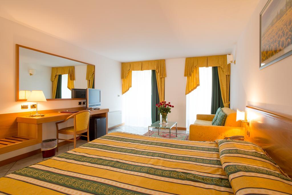 Hotel Capri Bardolino 3S Pokój zdjęcie