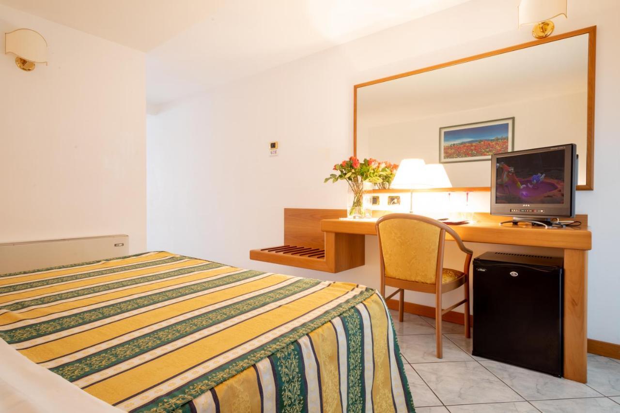 Hotel Capri Bardolino 3S Zewnętrze zdjęcie